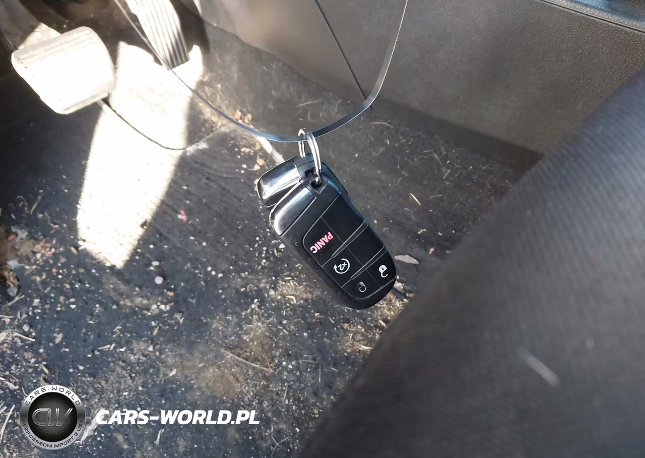 2019 Jeep Renegade Latitude 4X4 VIN:ZACNJBBBXKPK36999 - 11