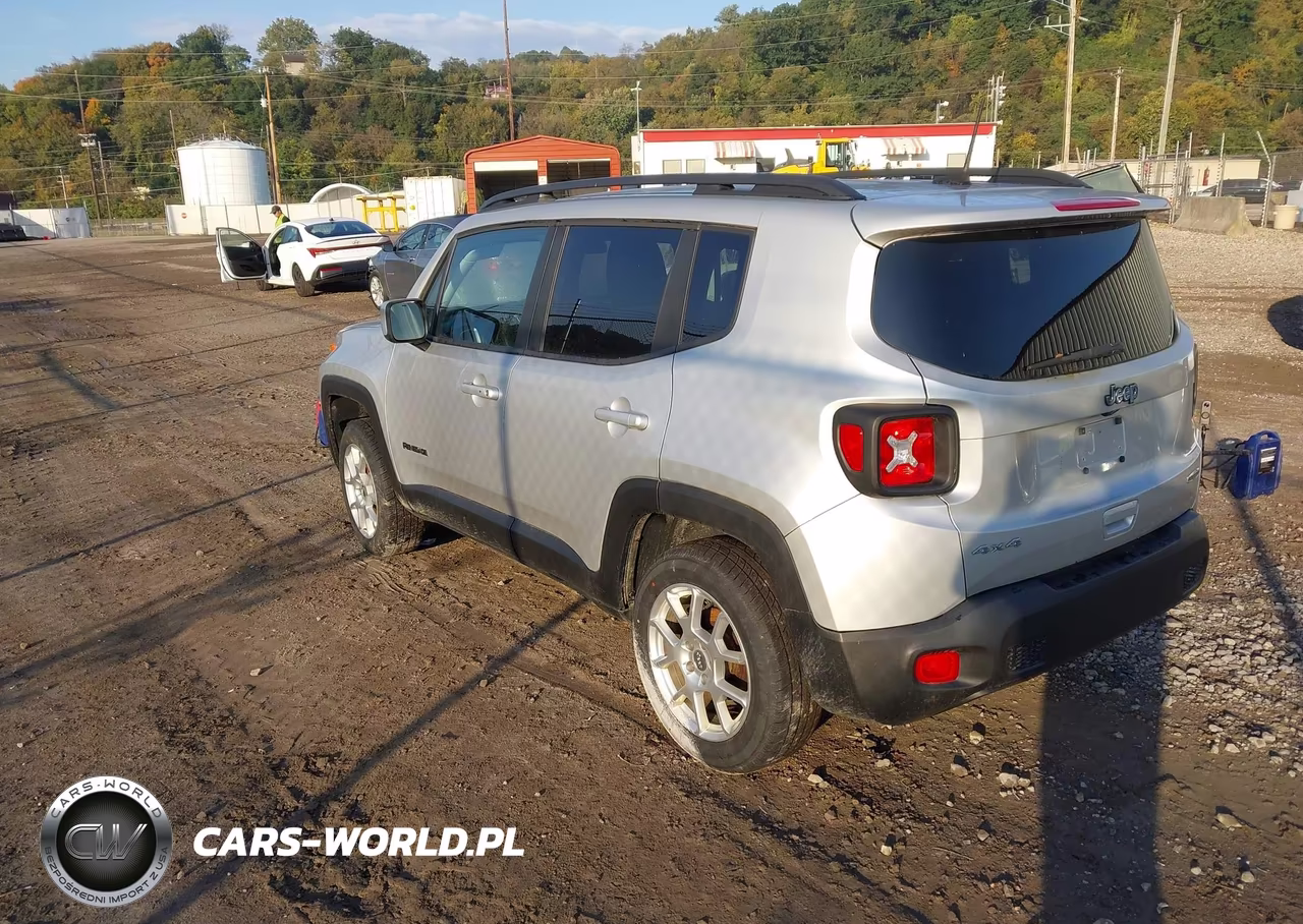 2019 Jeep Renegade Latitude 4X4 VIN:ZACNJBBBXKPK36999 - 3