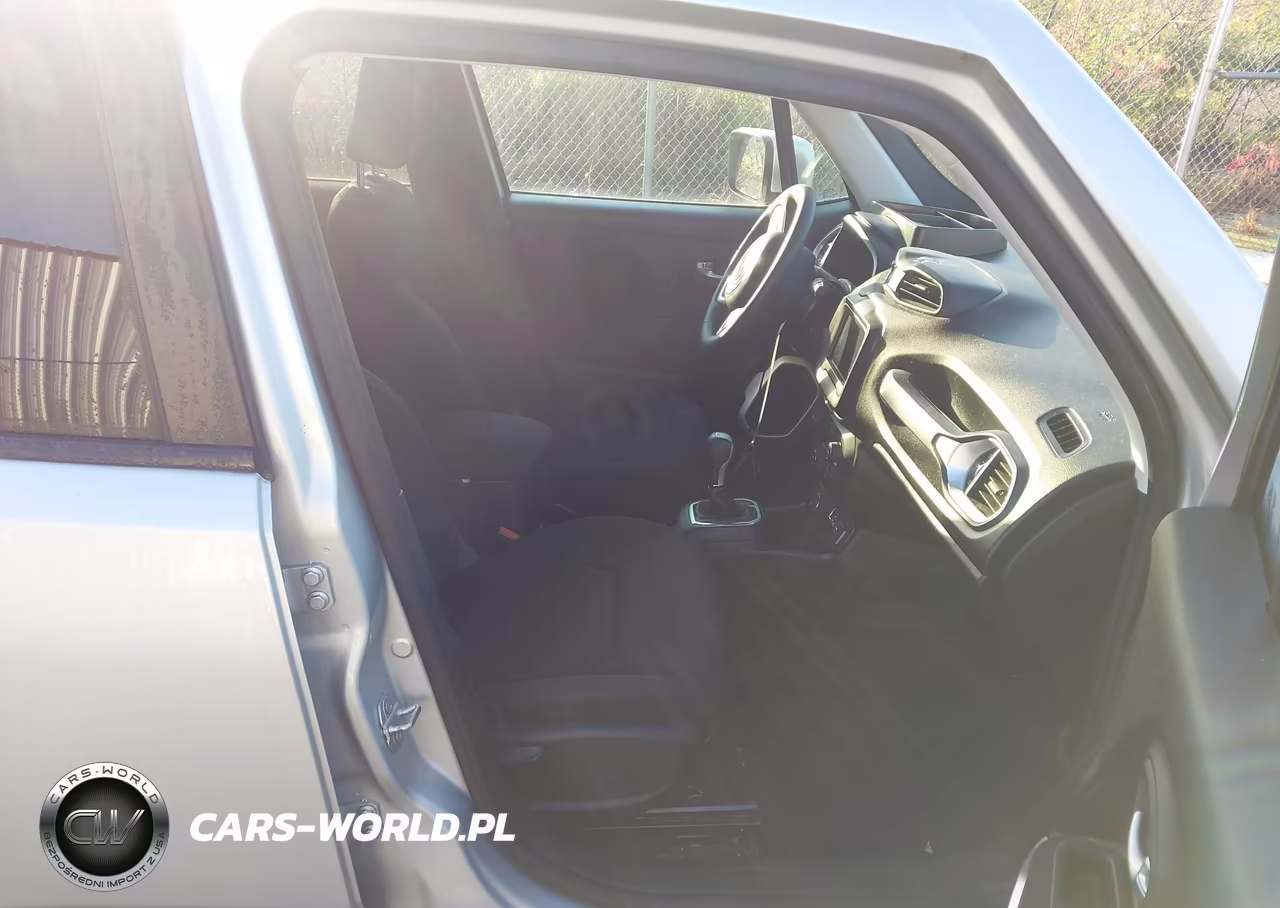 2019 Jeep Renegade Latitude 4X4 VIN:ZACNJBBBXKPK36999 - 5