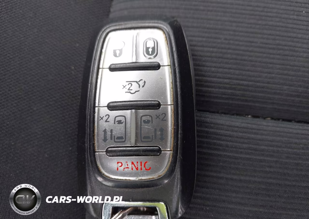 2017 Chrysler Pacifica Touring VIN:2C4RC1DG1HR592618 - 11