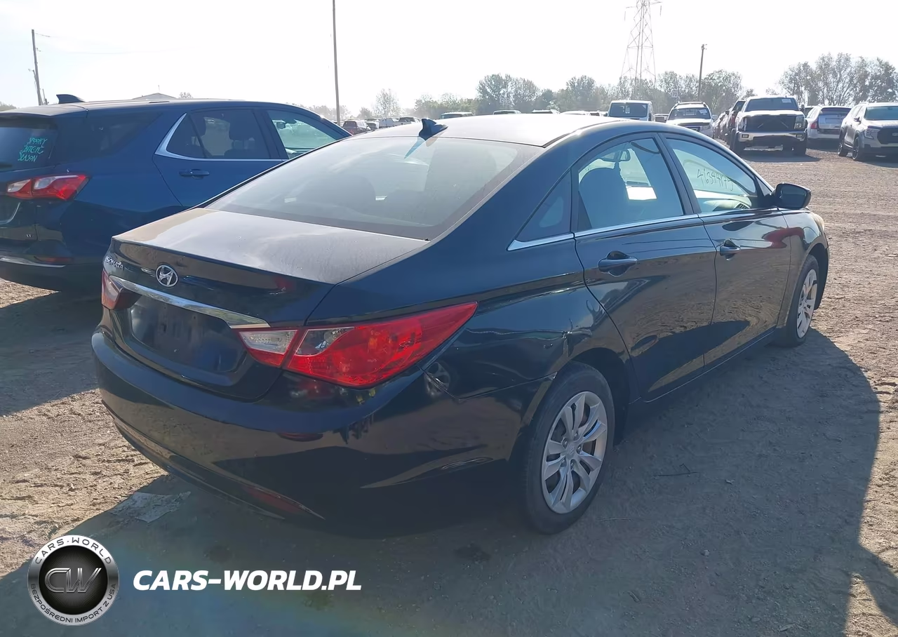 2012 Hyundai Sonata Gls VIN:5NPEB4AC4CH330828 - 4