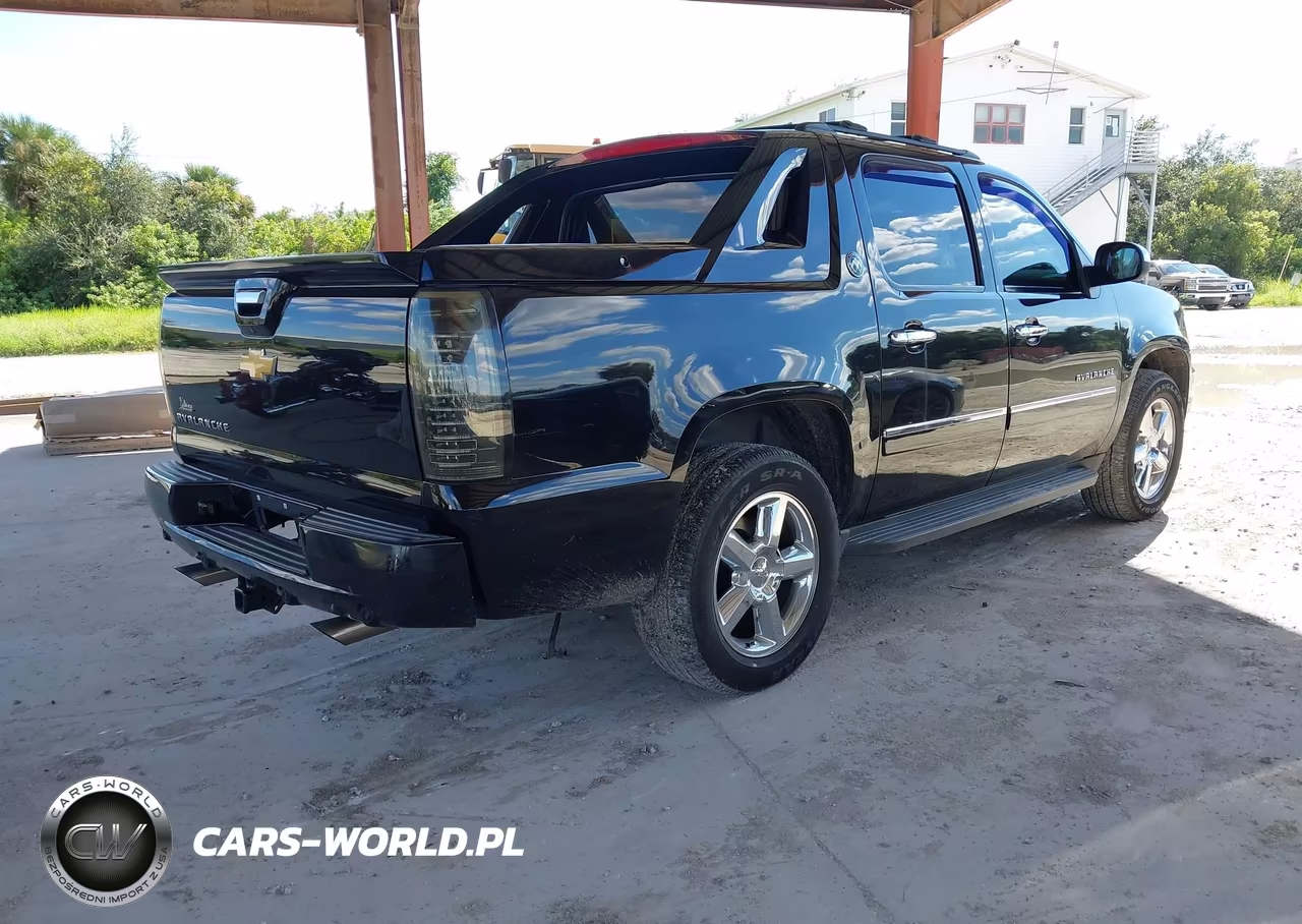 2013 Chevrolet Avalanche Ltz VIN:3GNTKGE79DG235253 - 4