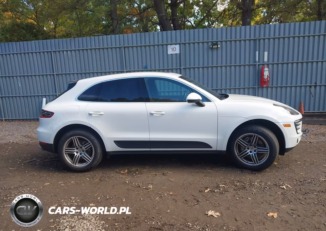 2015 Porsche Macan S VIN:WP1AB2A57FLB61911 - 13