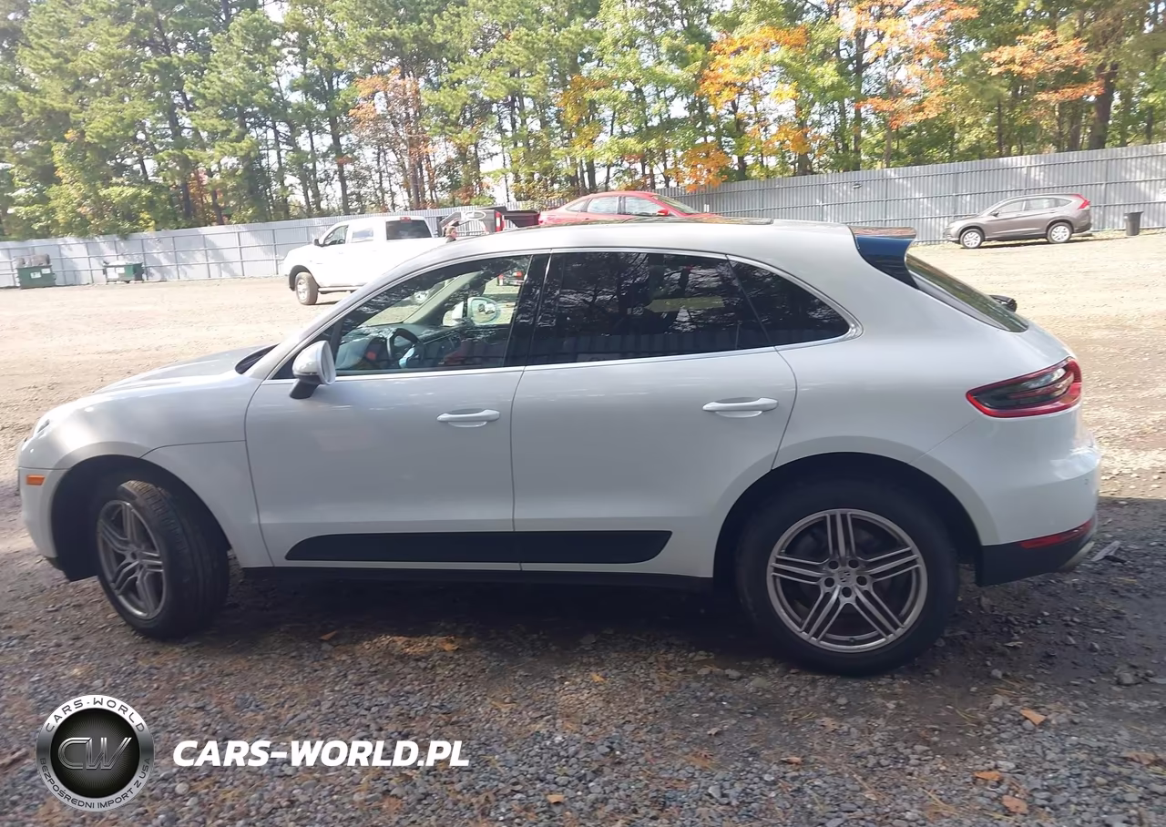 2015 Porsche Macan S VIN:WP1AB2A57FLB61911 - 14