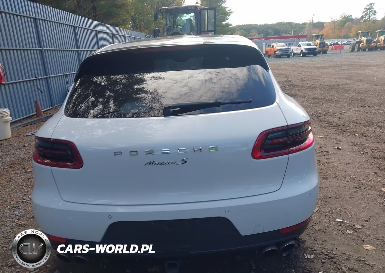 2015 Porsche Macan S VIN:WP1AB2A57FLB61911 - 16