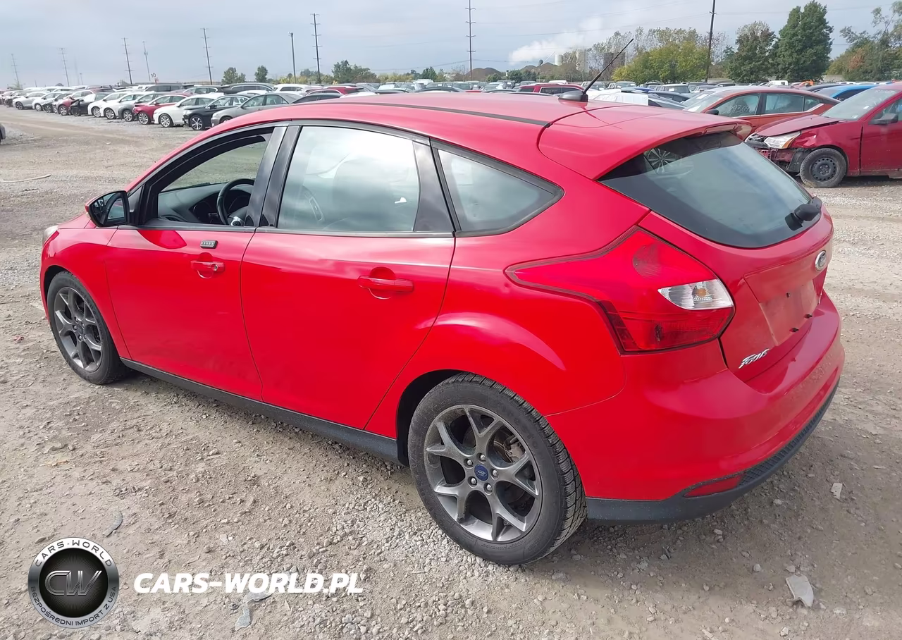 2014 Ford Focus Se VIN:1FADP3K28EL263393 - 3
