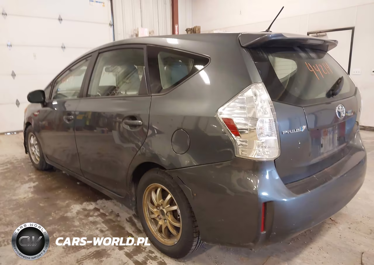 2012 Toyota Prius V Three VIN:JTDZN3EU2C3019898 - 3