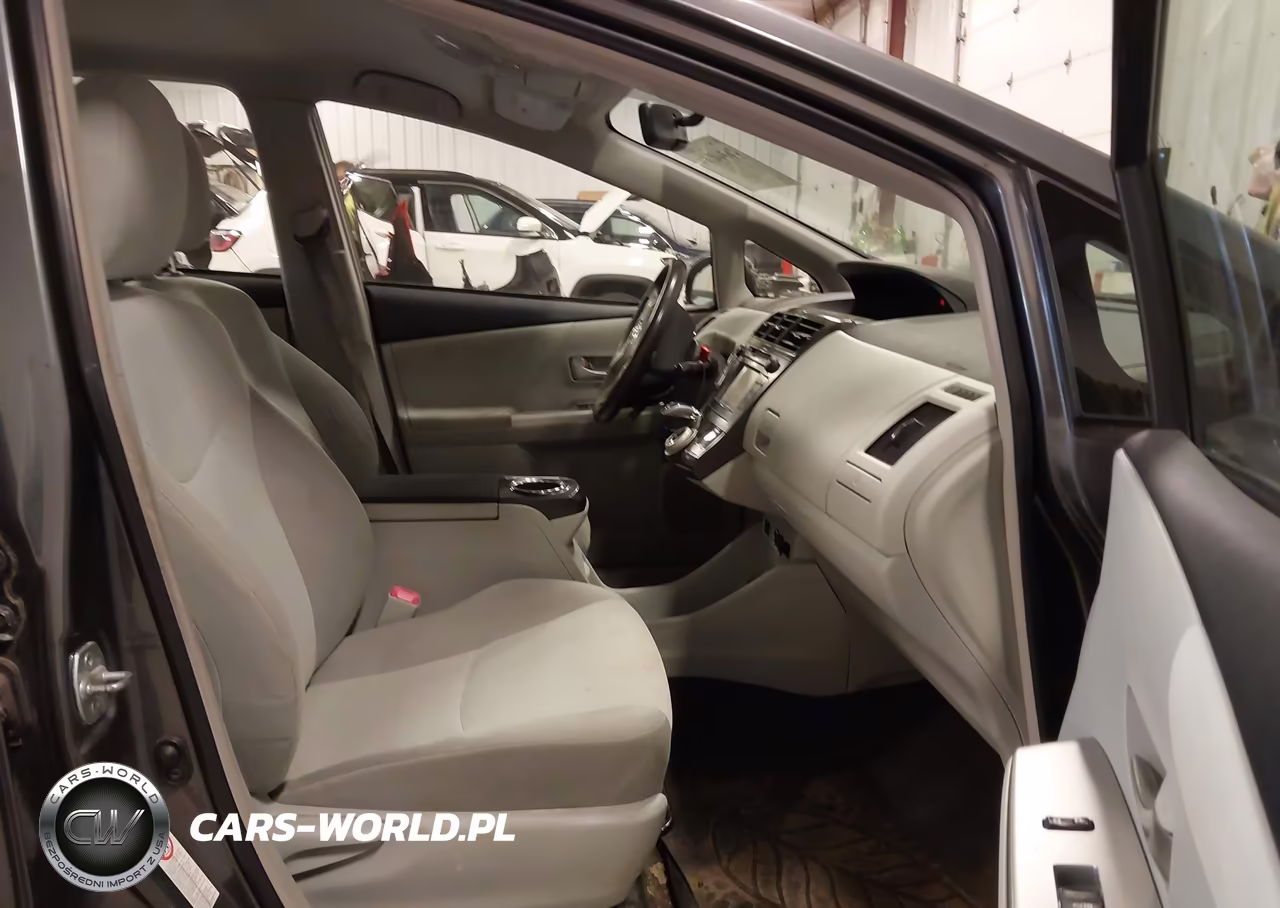 2012 Toyota Prius V Three VIN:JTDZN3EU2C3019898 - 5