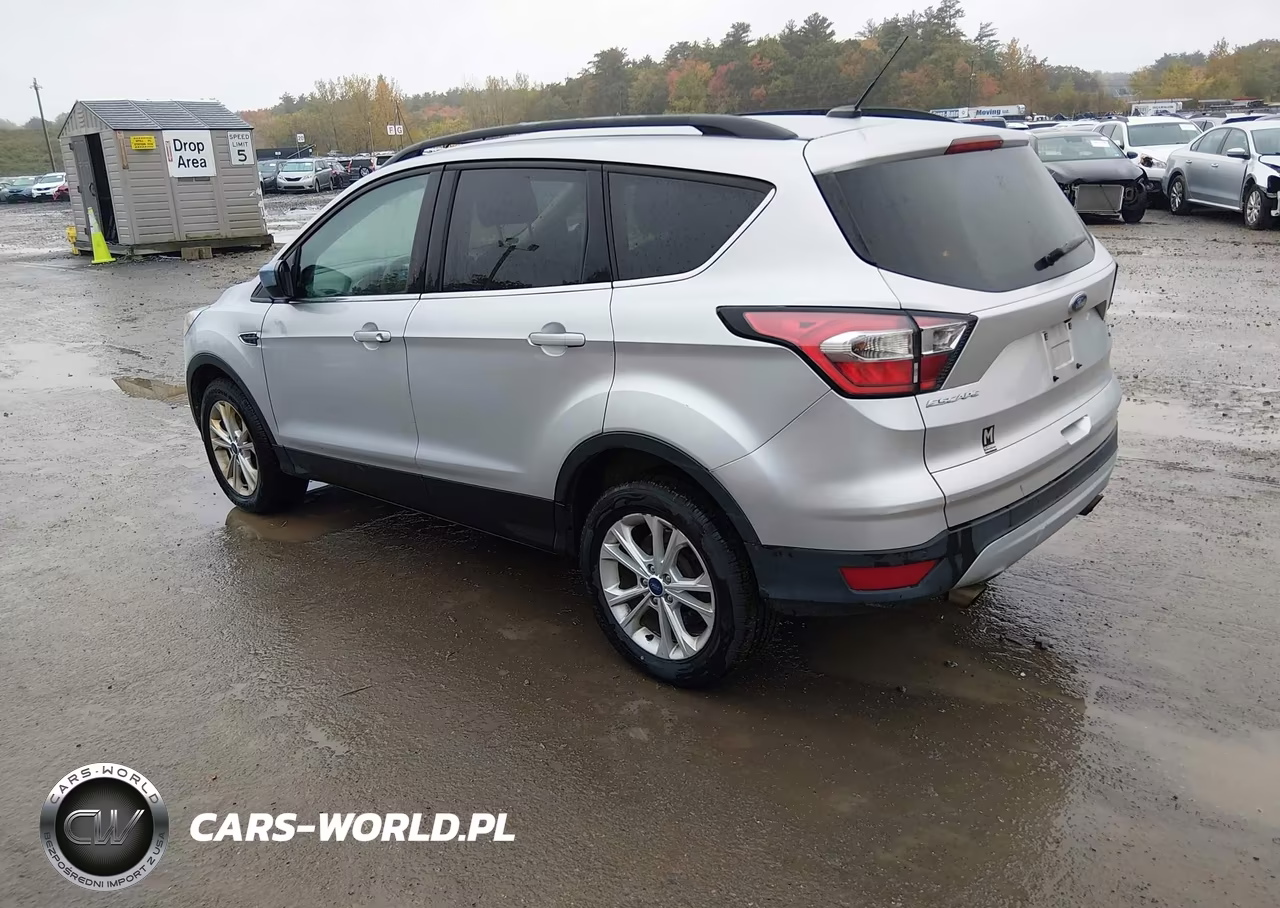 2017 Ford Escape Se VIN:1FMCU9GD5HUC41793 - 3