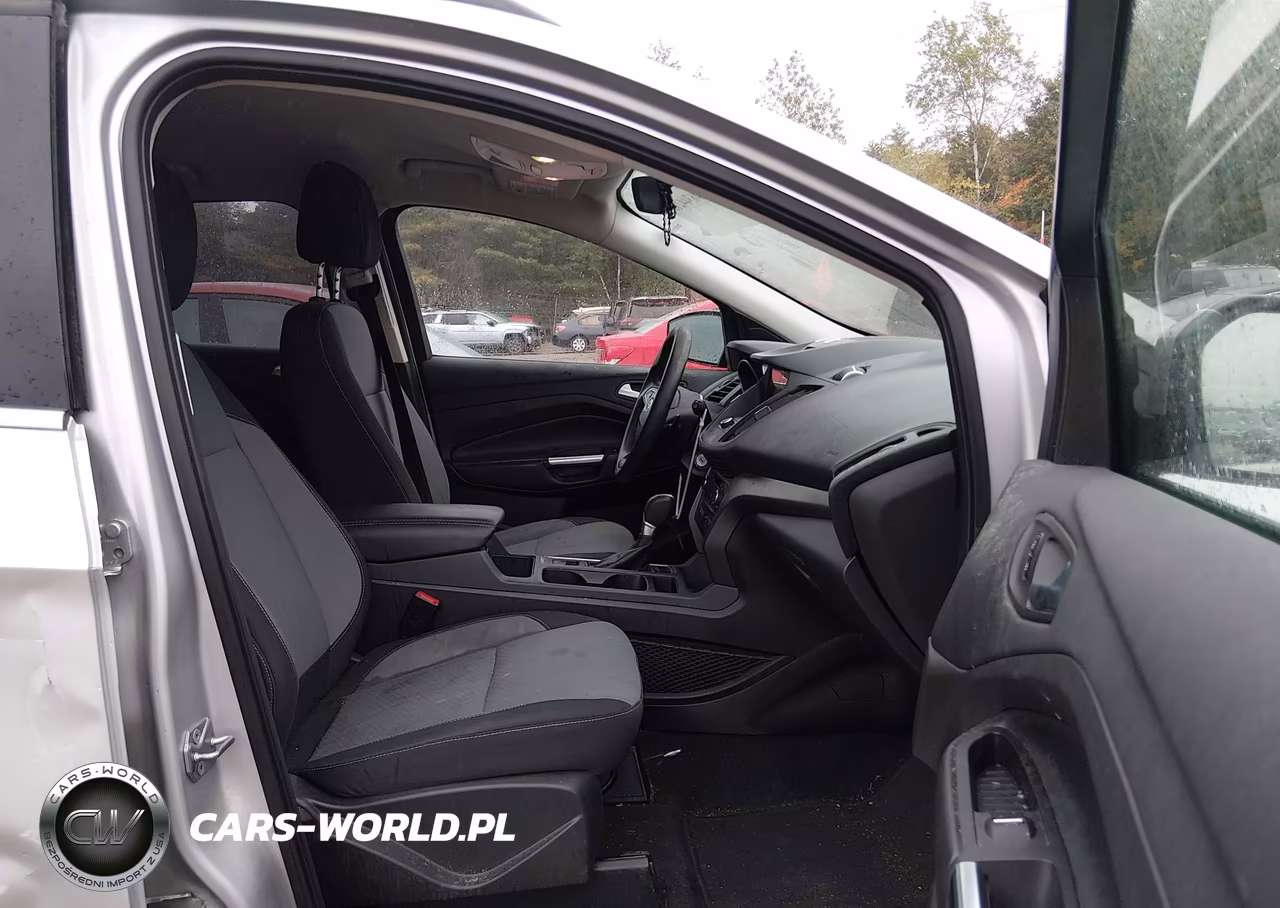 2017 Ford Escape Se VIN:1FMCU9GD5HUC41793 - 5