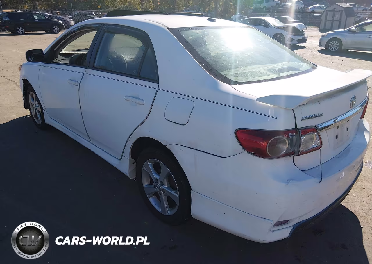 2012 Toyota Corolla S VIN:2T1BU4EE8CC780235 - 3