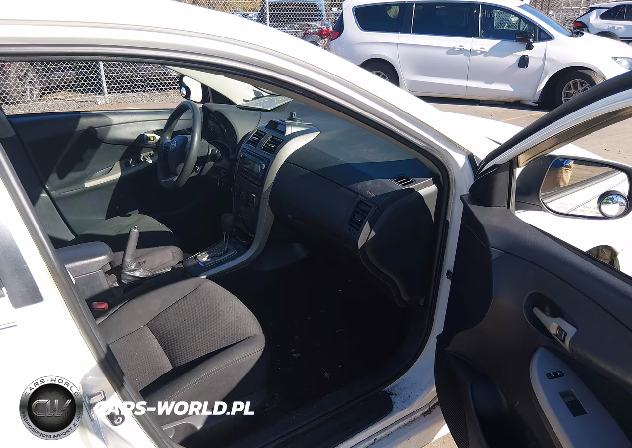 2012 Toyota Corolla S VIN:2T1BU4EE8CC780235 - 5