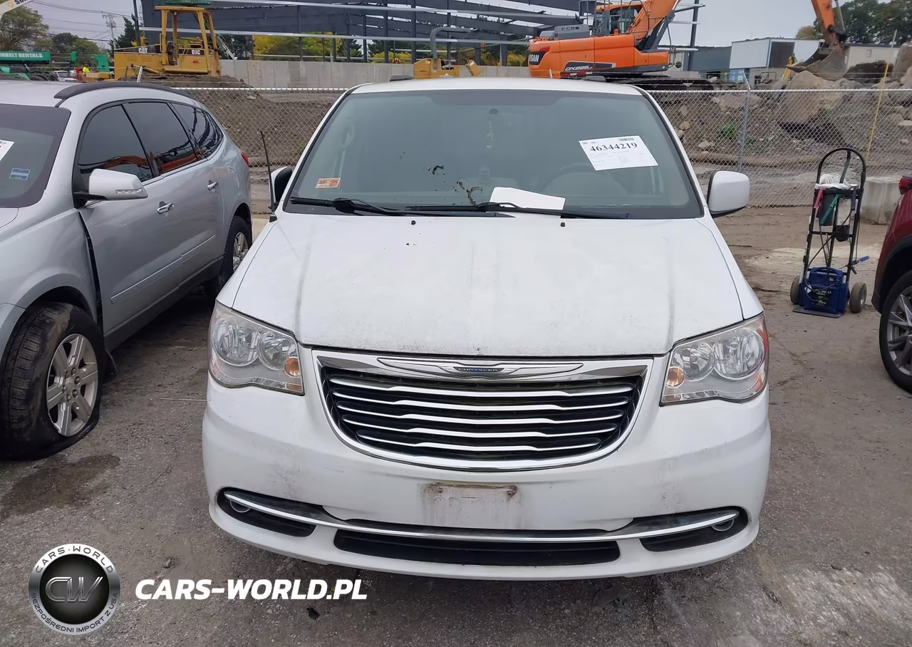 2016 Chrysler Town & Country Touring VIN:2C4RC1BG6GR230236 - 12