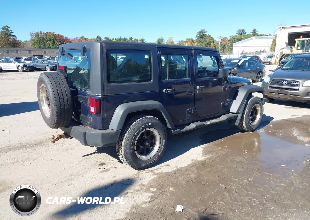 2013 Jeep Wrangler Unlimited Sport Rhd VIN:1C4BJWKG5DL635092 - 4