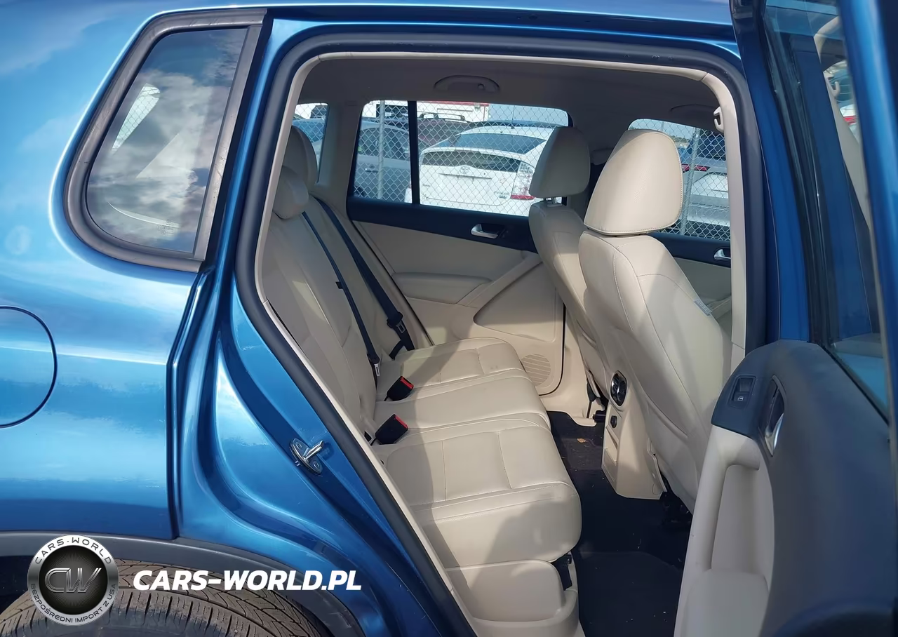 2017 Volkswagen Tiguan 2.0T-2.0T S VIN:WVGBV7AX8HK013959 - 8