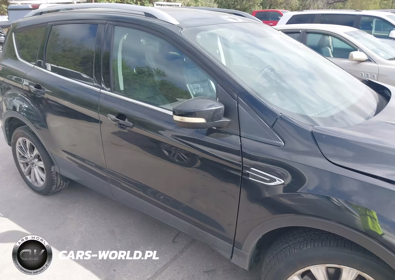 2017 Ford Escape Titanium VIN:1FMCU9JD2HUA00248 - 13