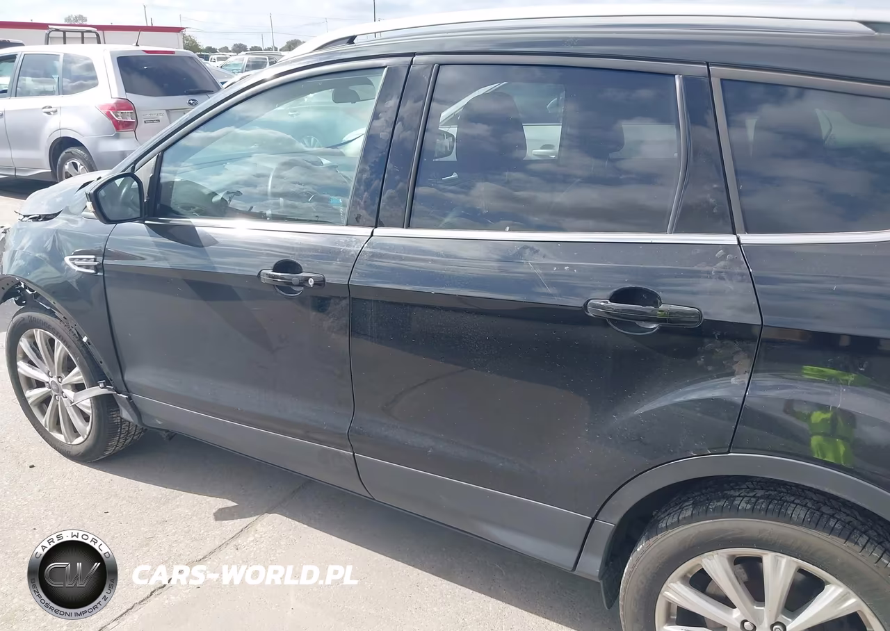2017 Ford Escape Titanium VIN:1FMCU9JD2HUA00248 - 14