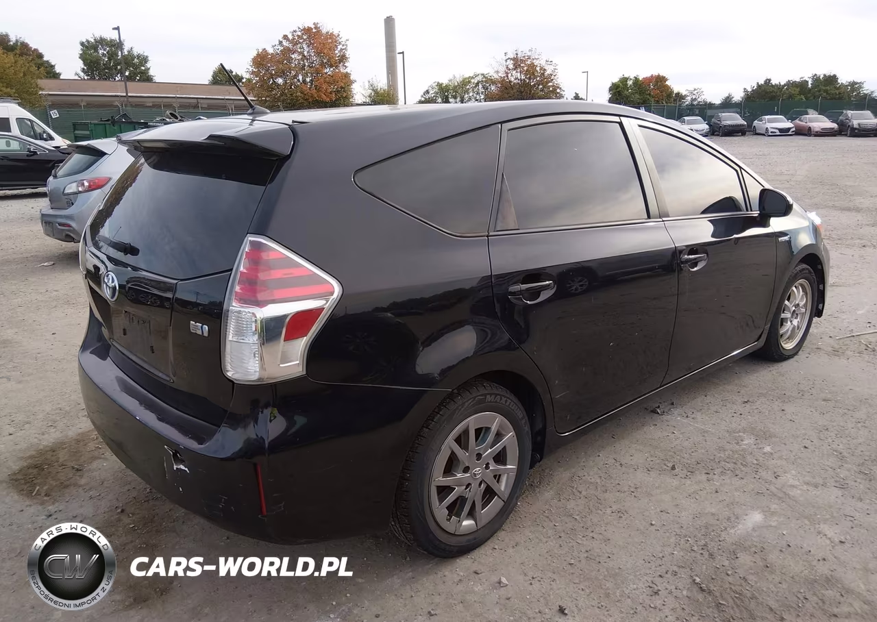 2017 Toyota Prius V Two VIN:JTDZN3EU6HJ056861 - 4