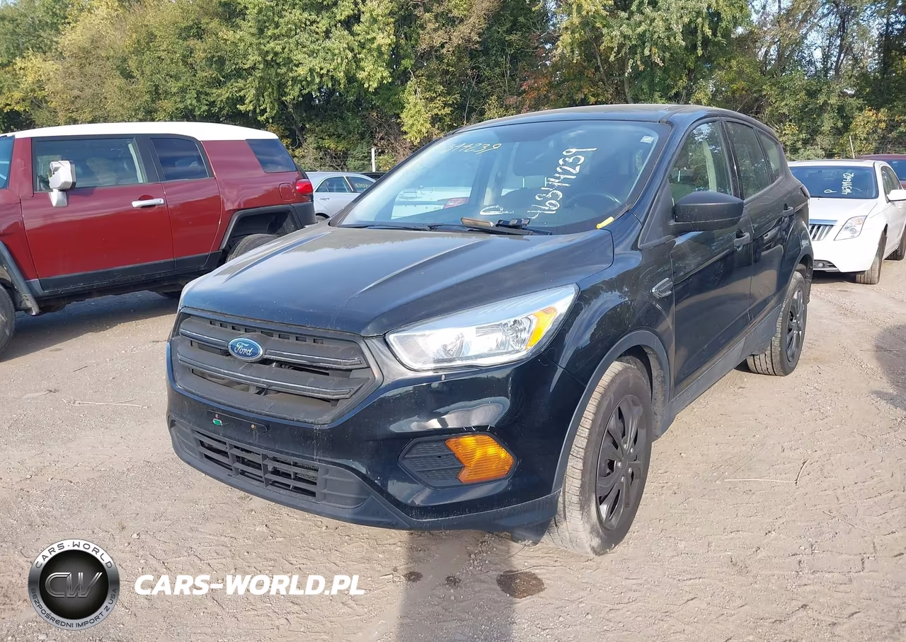 2017 Ford Escape S VIN:1FMCU0F71HUB28009 - 6
