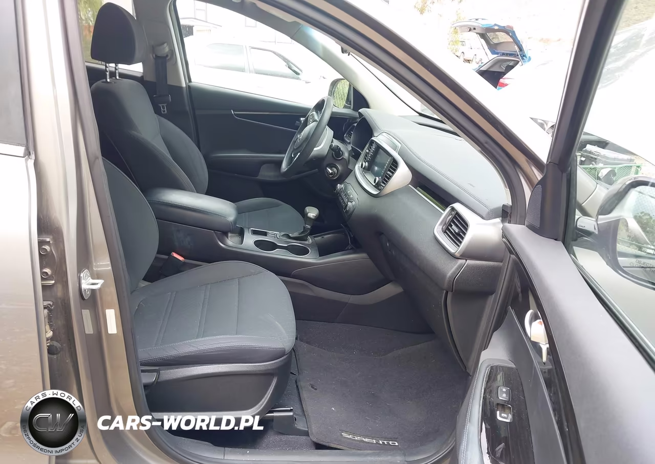 2019 Kia Sorento 2.4L Lx VIN:5XYPG4A37KG536838 - 5