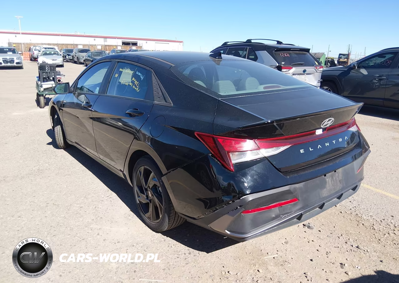 2026 Hyundai Elantra Sel Sport VIN:KMHLM4DG1TU128871 - 3