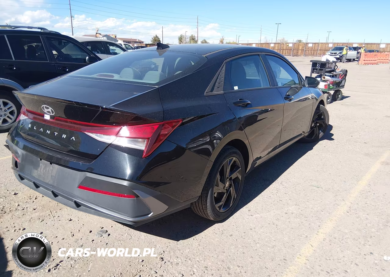 2026 Hyundai Elantra Sel Sport VIN:KMHLM4DG1TU128871 - 4