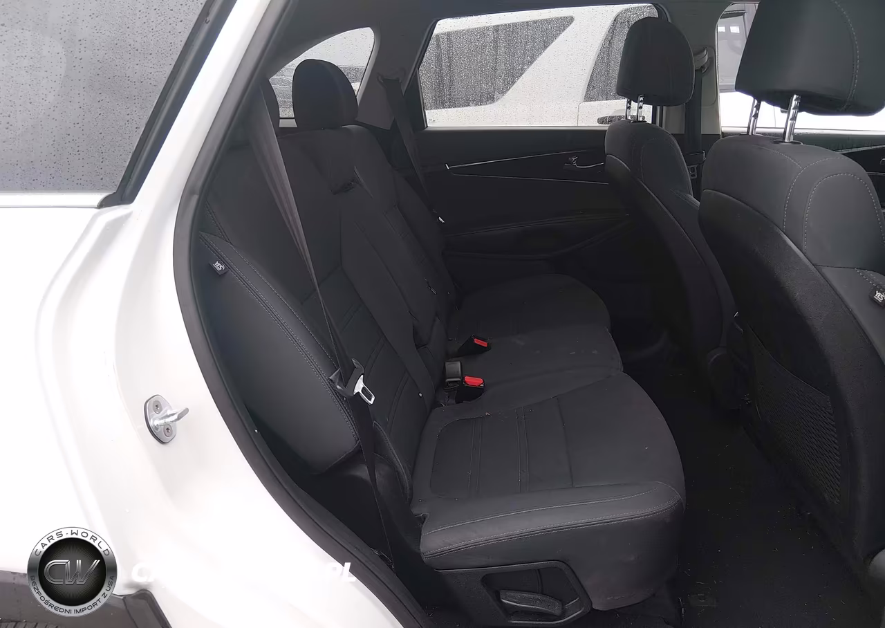 2017 Kia Sorento 2.4L Lx VIN:5XYPG4A30HG205141 - 8