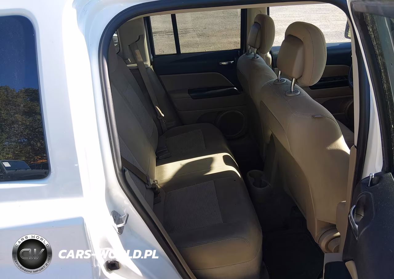 2016 Jeep Patriot Latitude VIN:1C4NJPFA2GD794885 - 8
