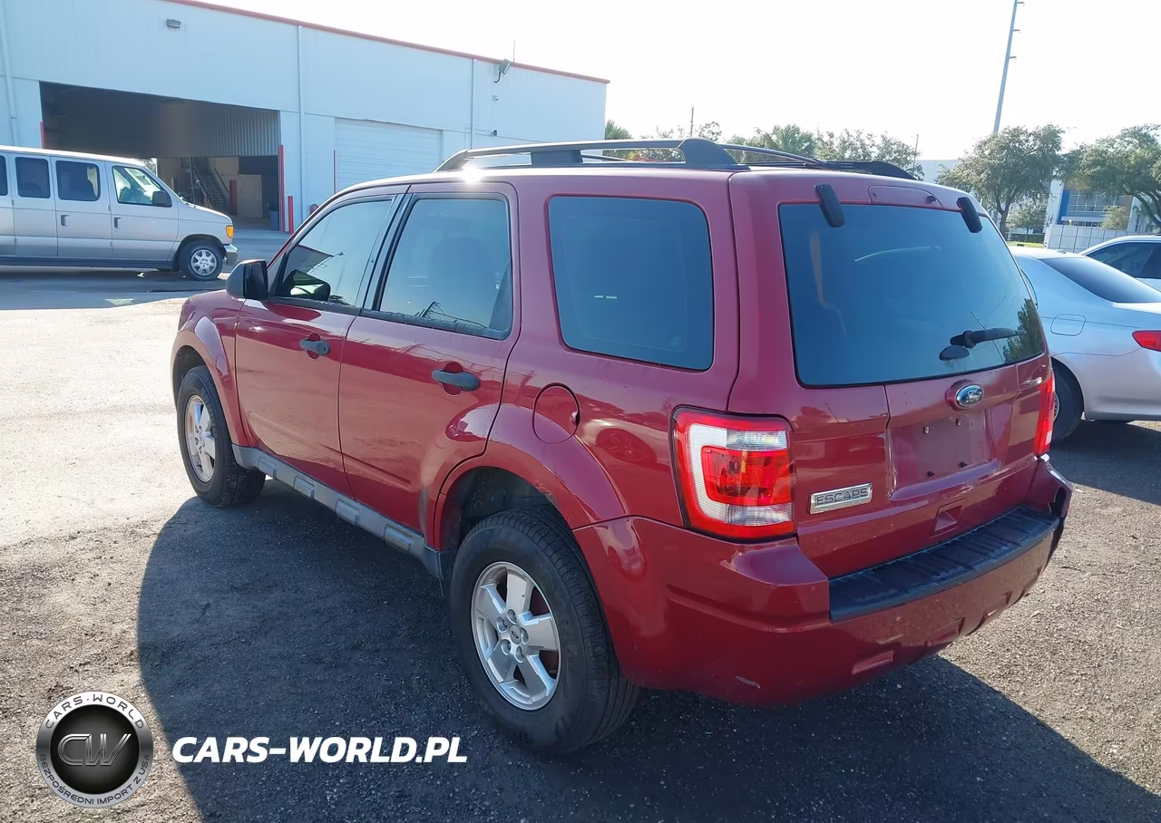 2011 Ford Escape Xls VIN:1FMCU9C7XBKA78111 - 3