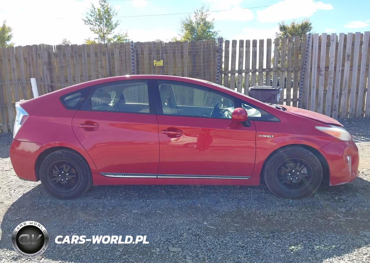2014 Toyota Prius Two VIN:JTDKN3DU5E1742145 - 14