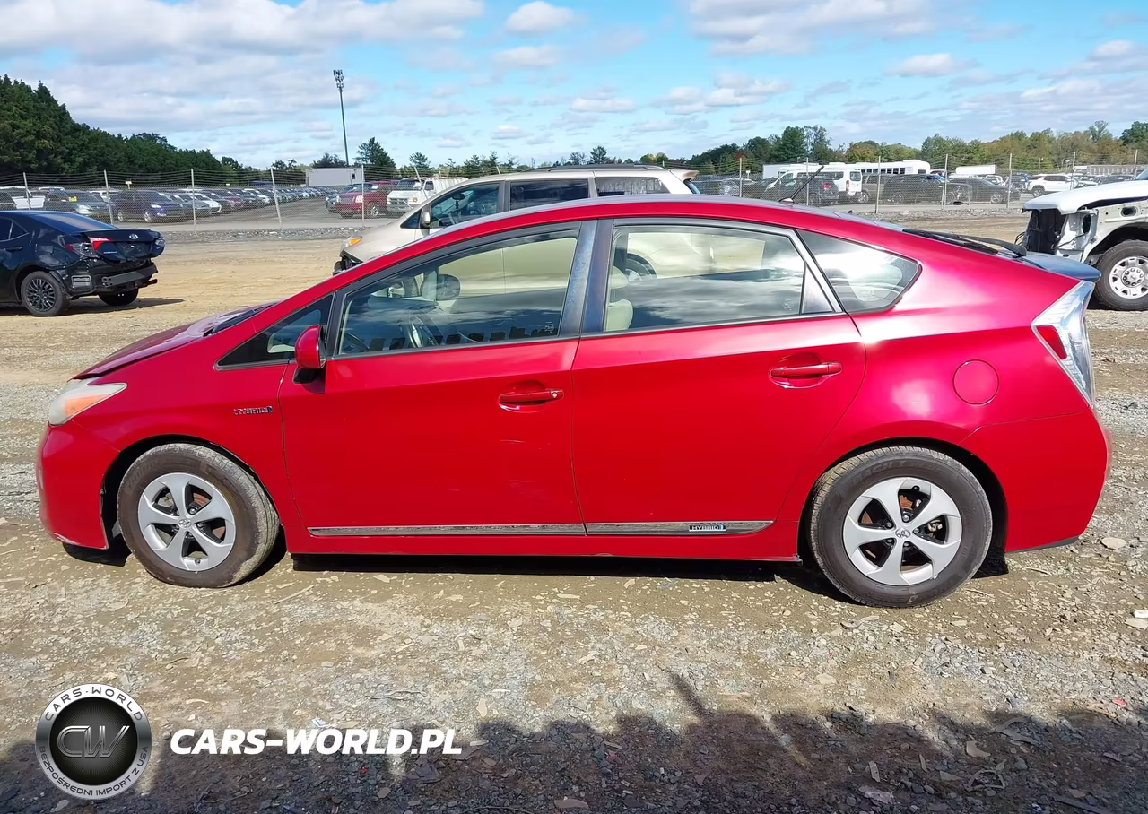 2014 Toyota Prius Two VIN:JTDKN3DU5E1742145 - 15