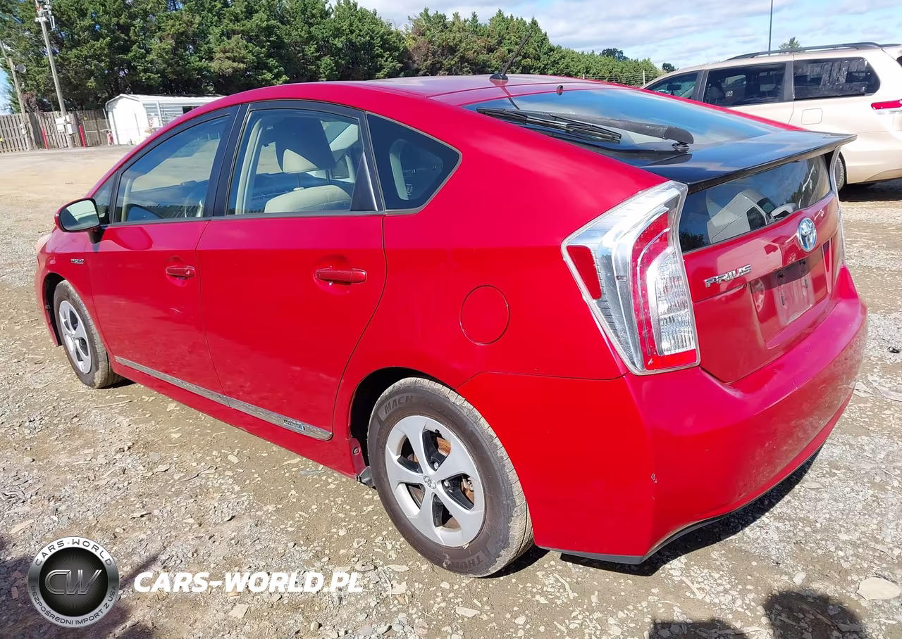 2014 Toyota Prius Two VIN:JTDKN3DU5E1742145 - 3