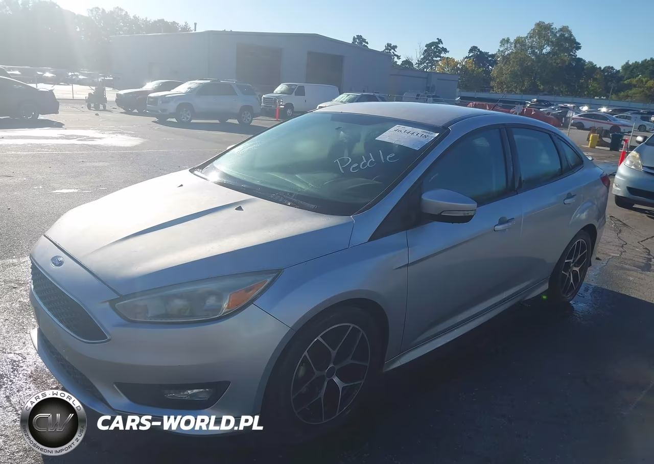 2016 Ford Focus Se VIN:1FADP3F28GL335299 - 2
