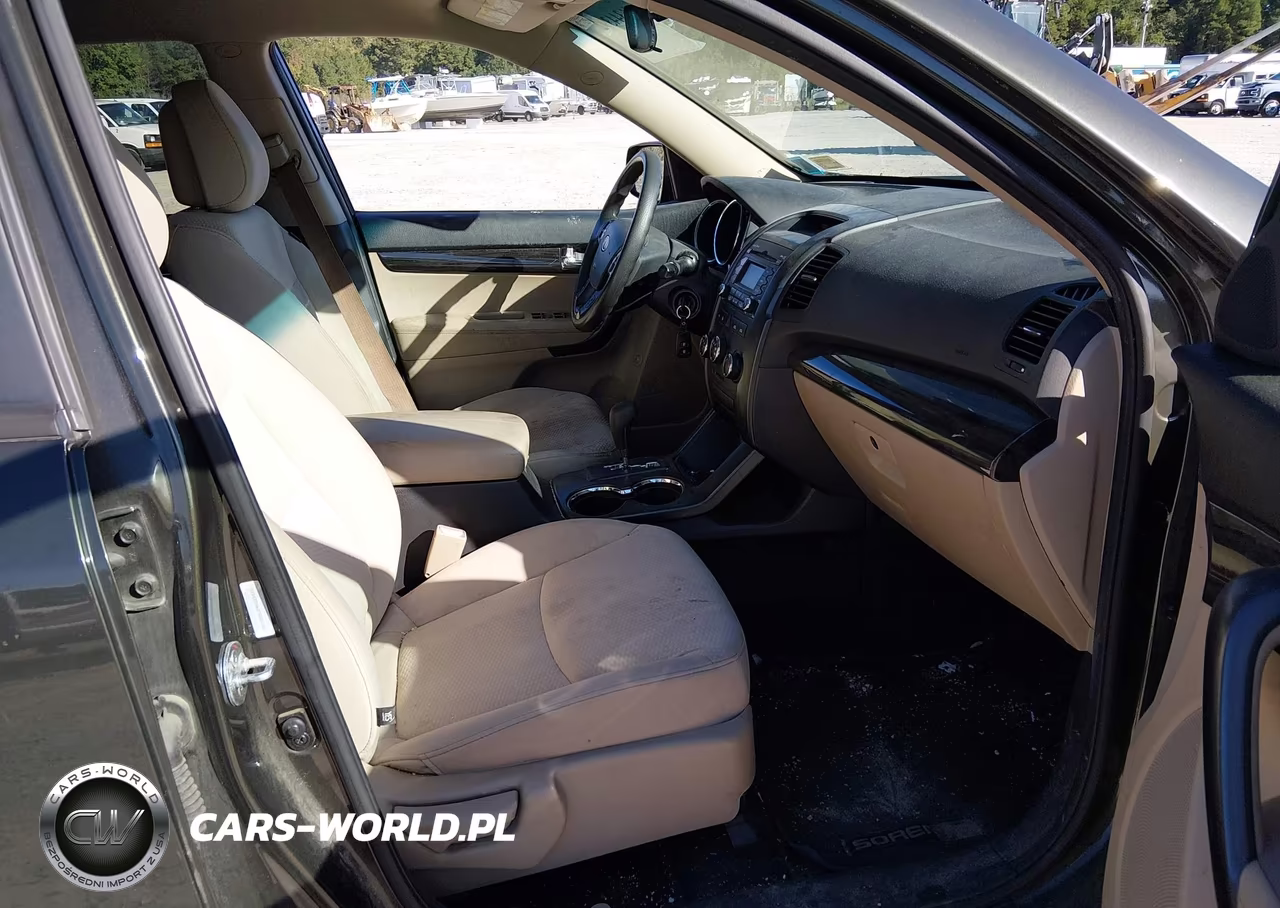 2012 Kia Sorento Lx VIN:5XYKTDA63CG221181 - 5