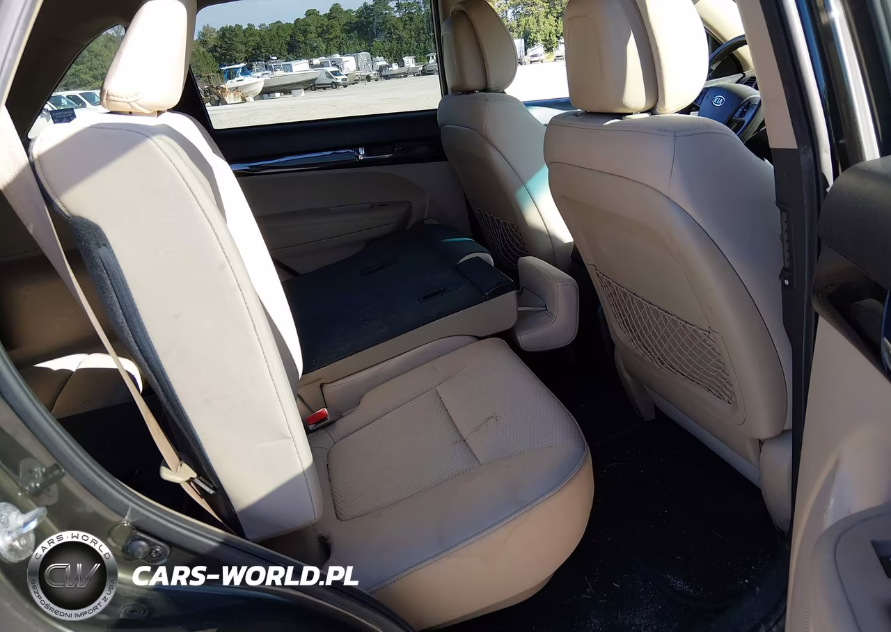 2012 Kia Sorento Lx VIN:5XYKTDA63CG221181 - 8