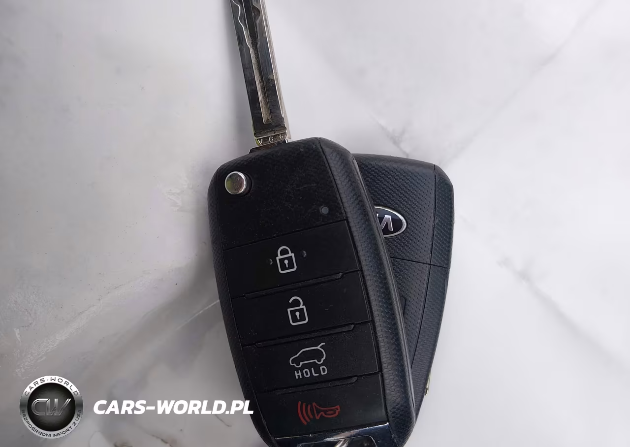 2018 Kia Soul + VIN:KNDJP3A57J7567245 - 11