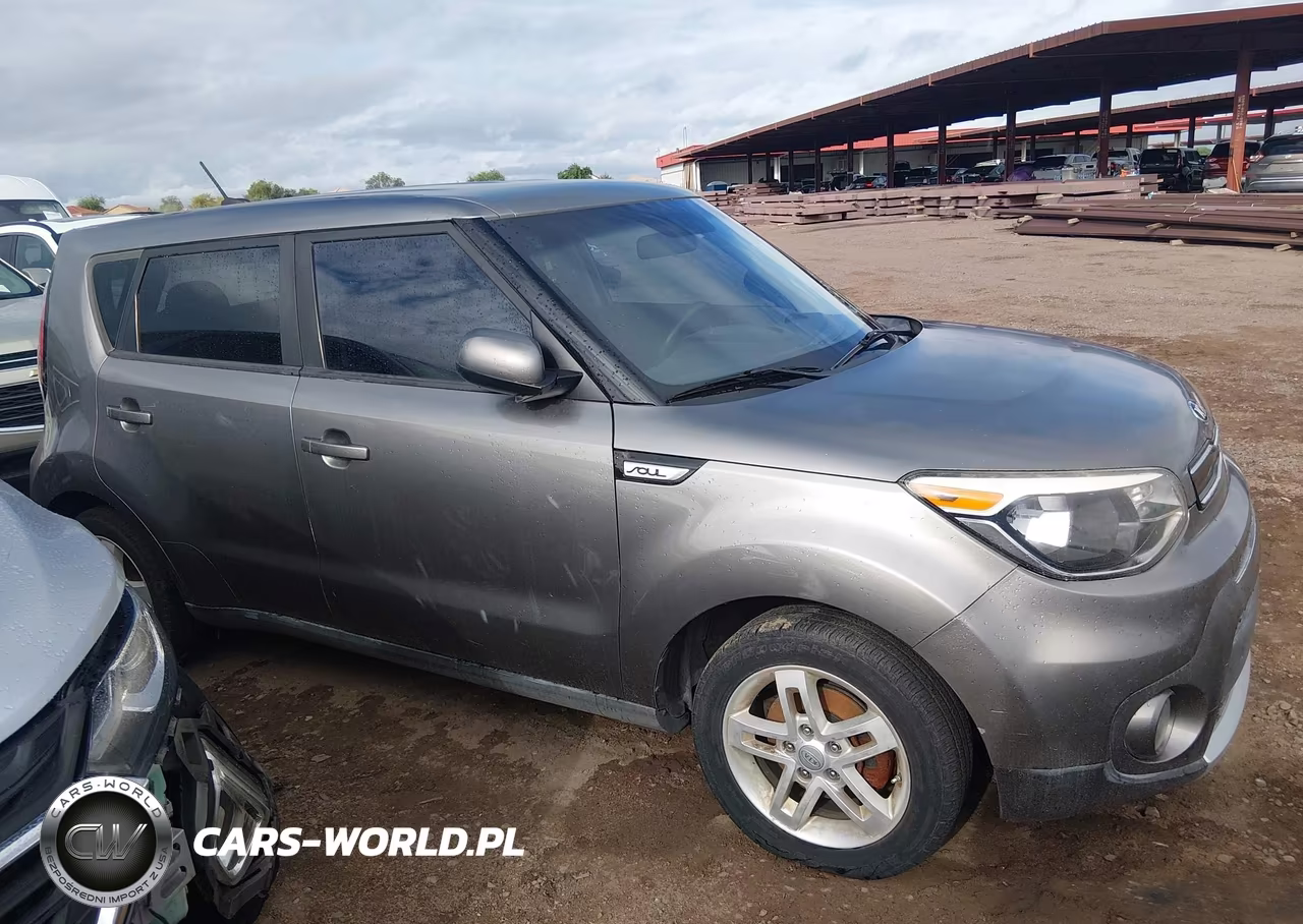 2018 Kia Soul + VIN:KNDJP3A57J7567245 - 13