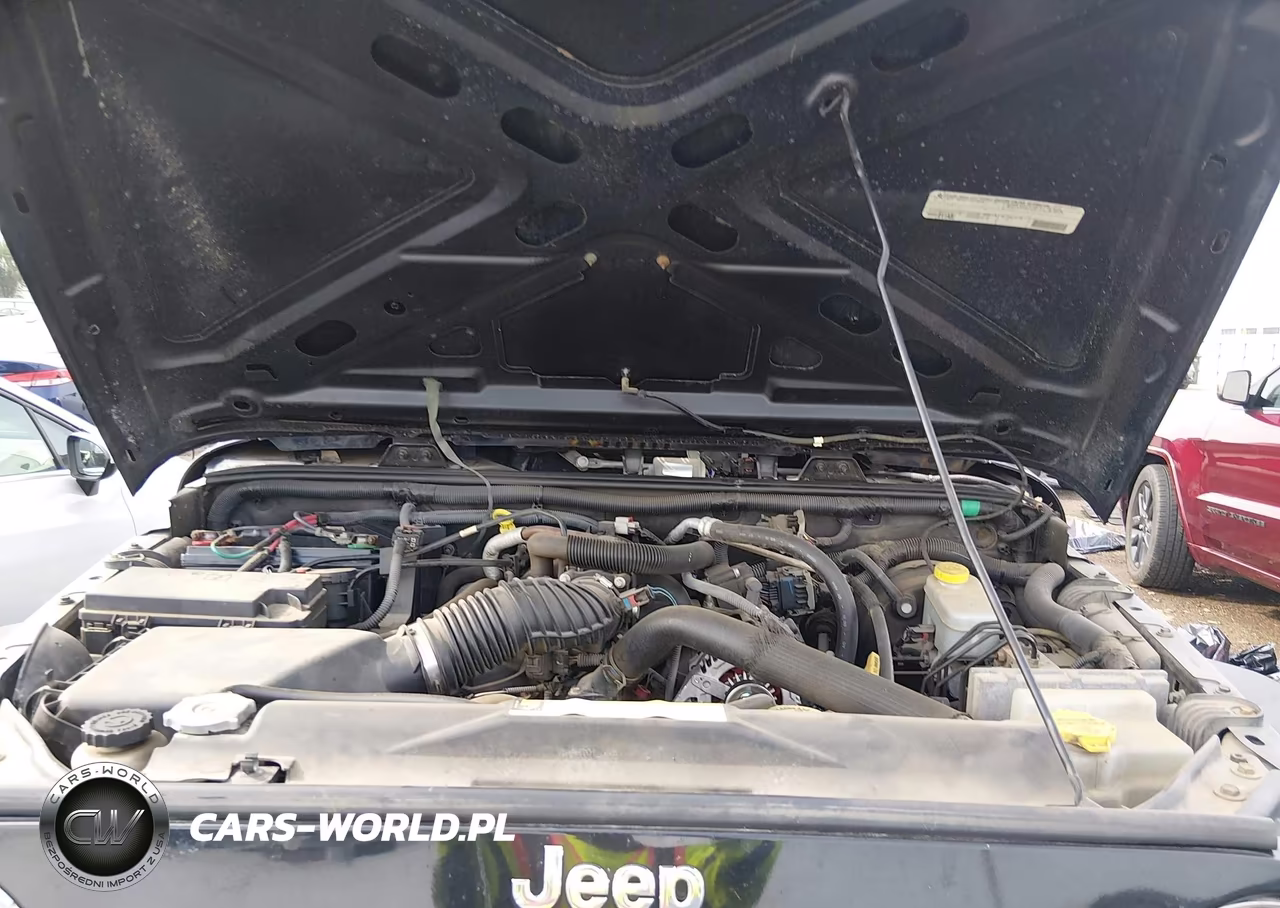 2010 Jeep Wrangler Sport VIN:1J4AA2D11AL228664 - 10