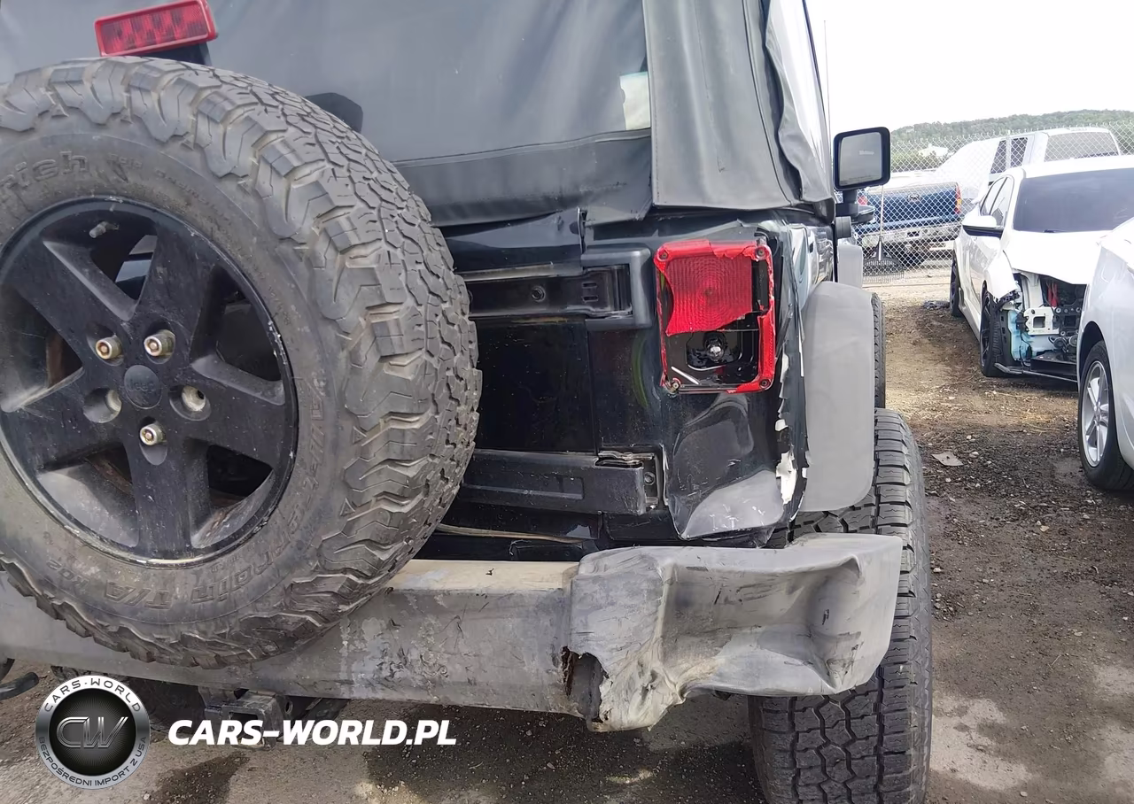 2010 Jeep Wrangler Sport VIN:1J4AA2D11AL228664 - 6