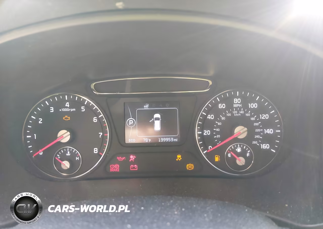 2016 Kia Sorento 3.3L Ex VIN:5XYPHDA58GG142044 - 7
