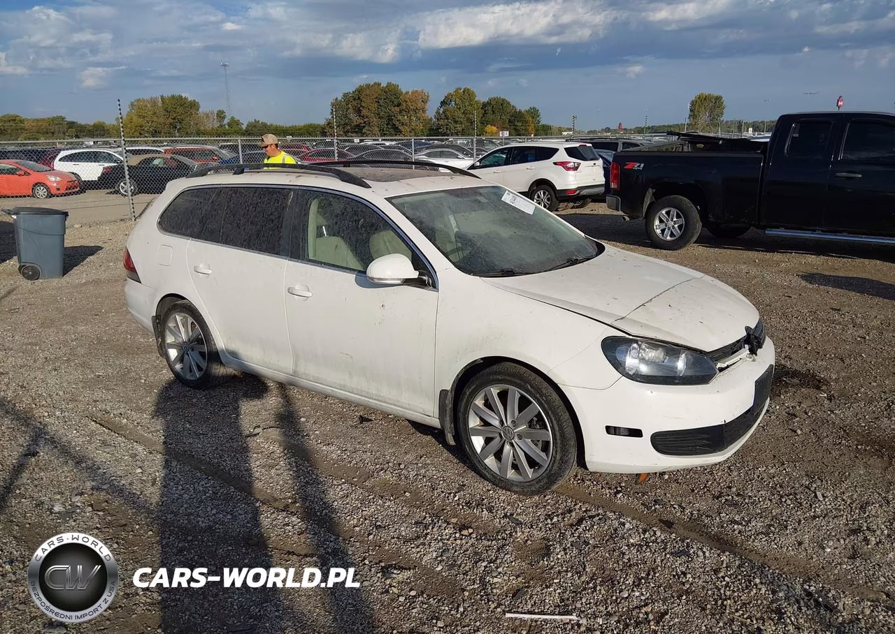2013 Volkswagen Jetta Sportwagen 2.0L Tdi – zdjęcie 1 z 11