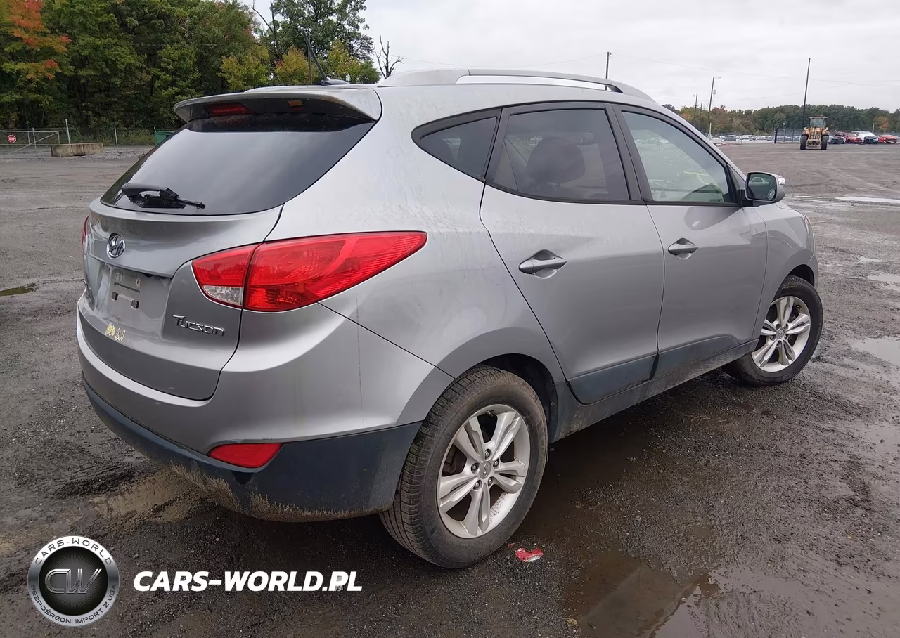 2013 Hyundai Tucson Gls VIN:KM8JU3AC8DU654404 - 4