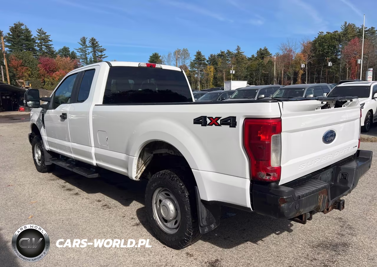 2018 Ford F-250 Xl VIN:1FT7X2B64JEB92311 - 3