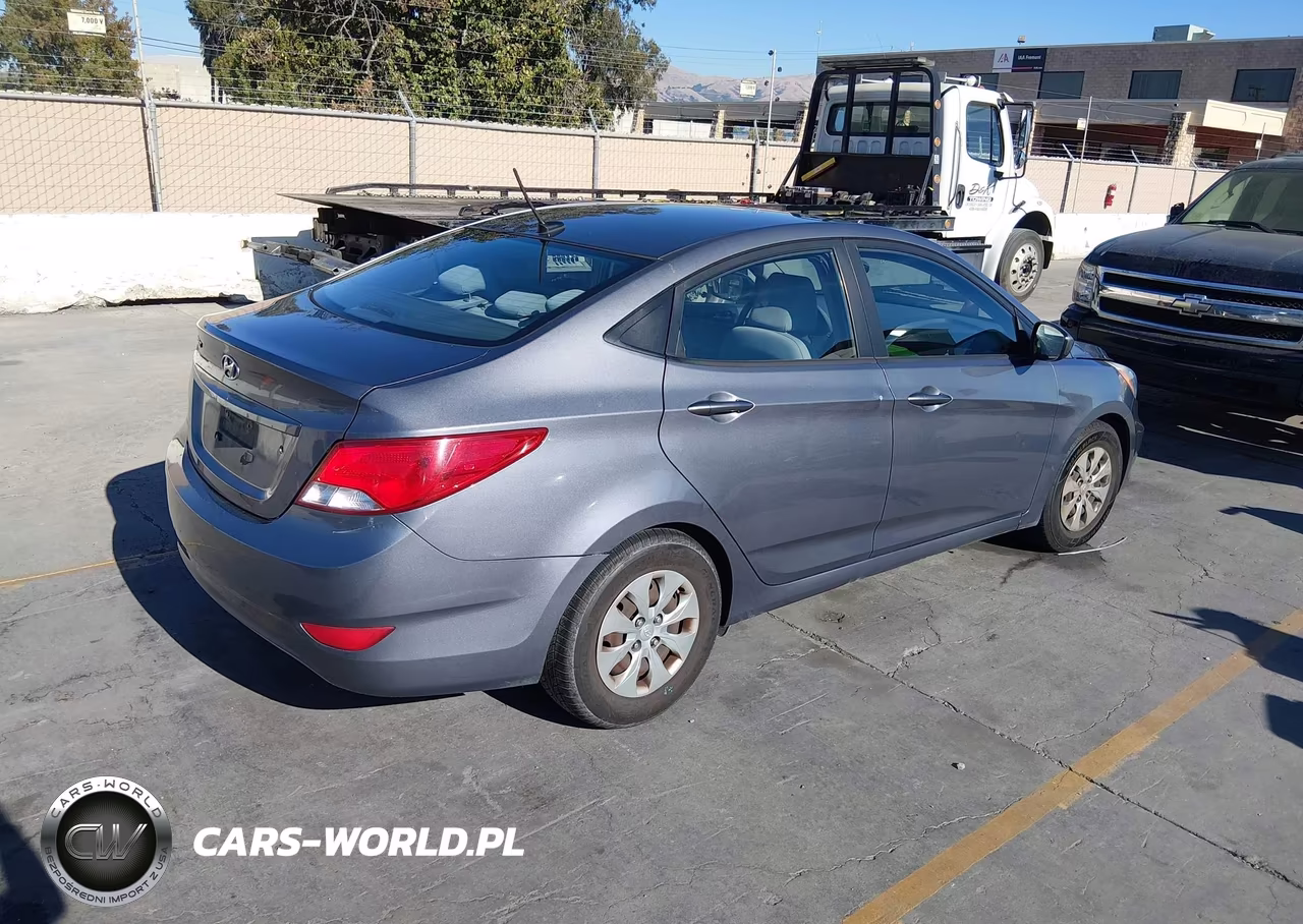 2017 Hyundai Accent Se VIN:KMHCT4AE6HU331378 - 4