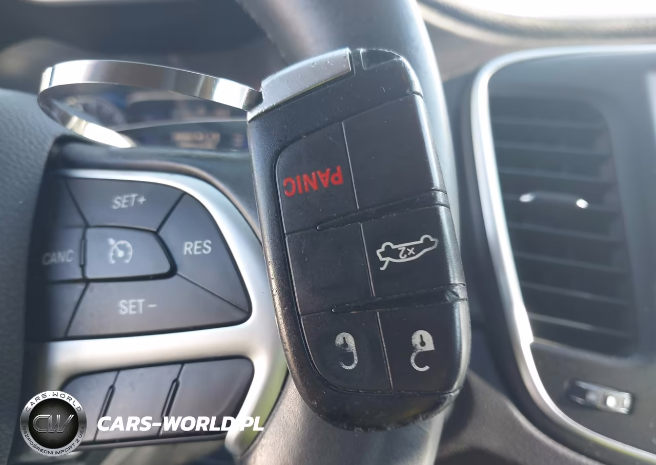 2015 Chrysler 200 Limited VIN:1C3CCCAB6FN647332 - 11