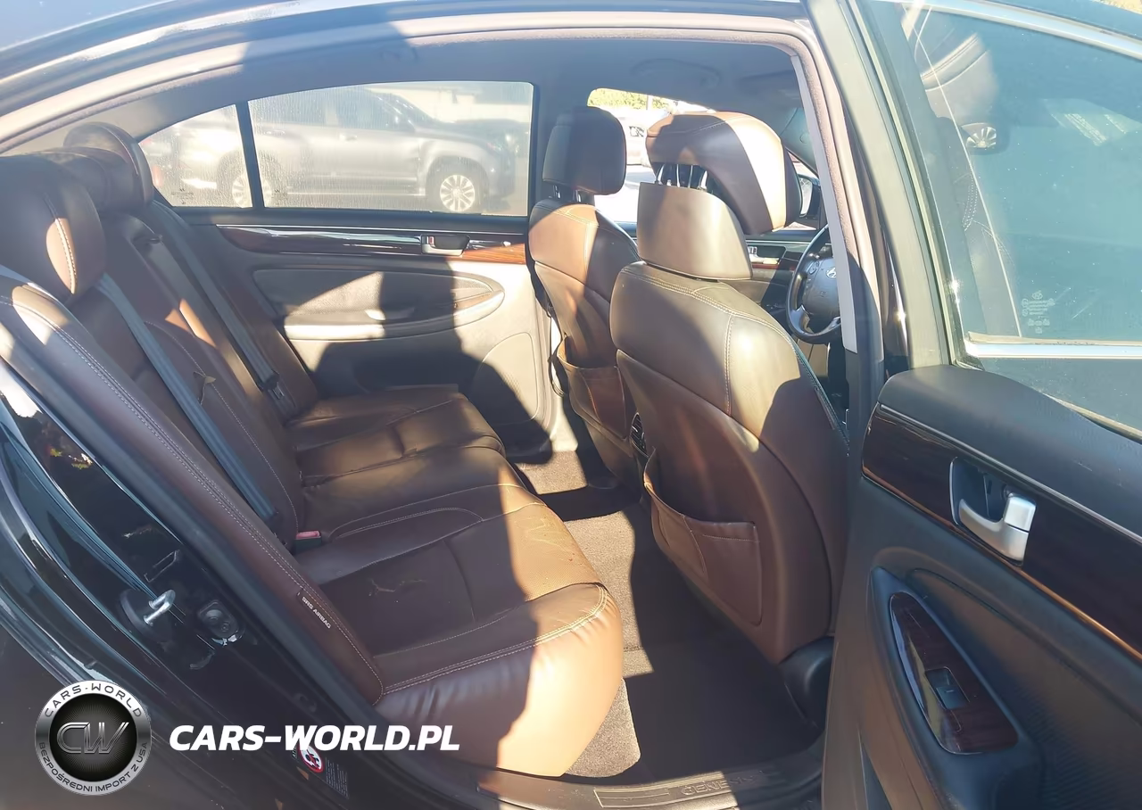 2013 Hyundai Genesis 3.8 VIN:KMHGC4DD3DU213142 - 8