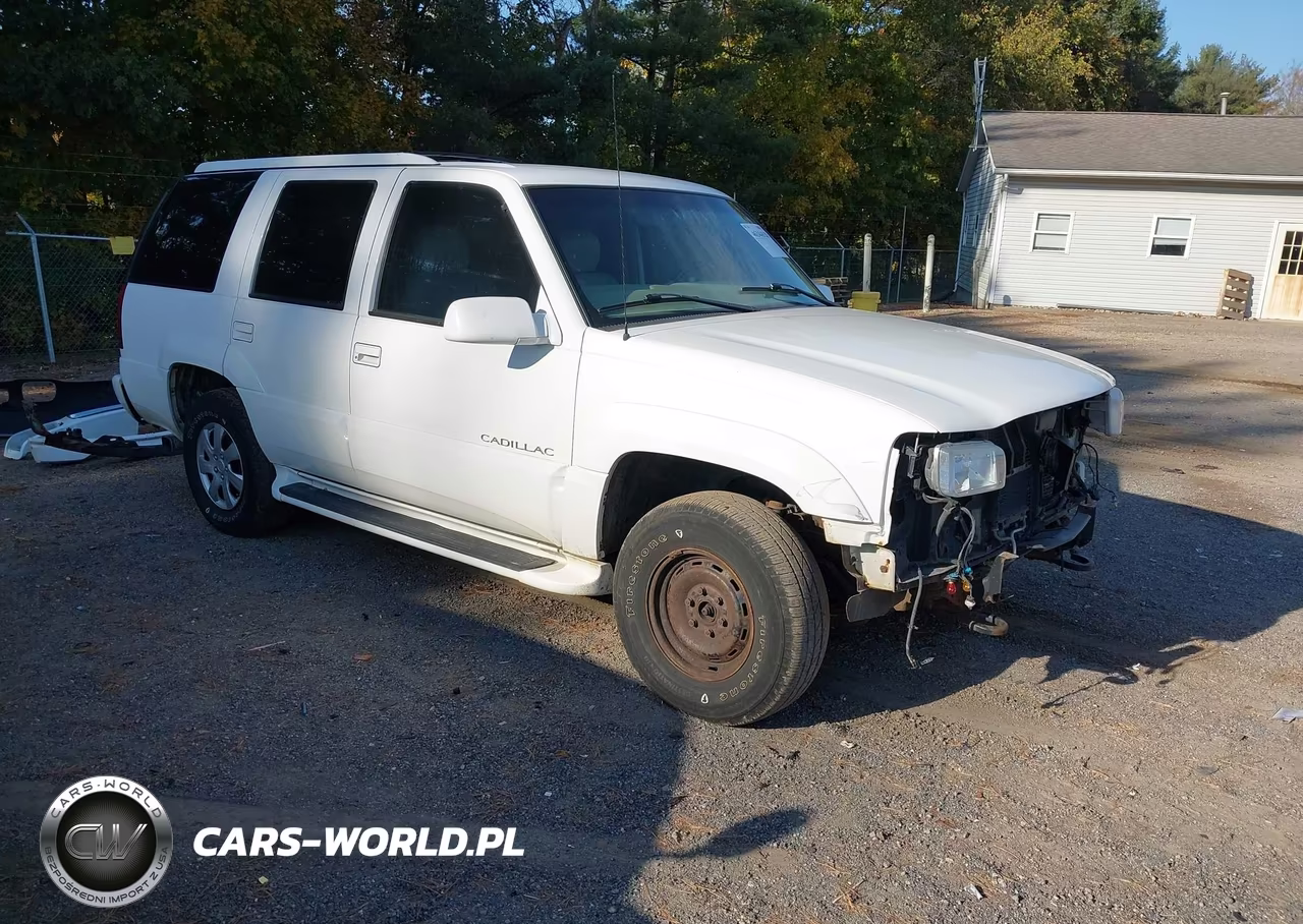 2000 Cadillac Escalade Standard