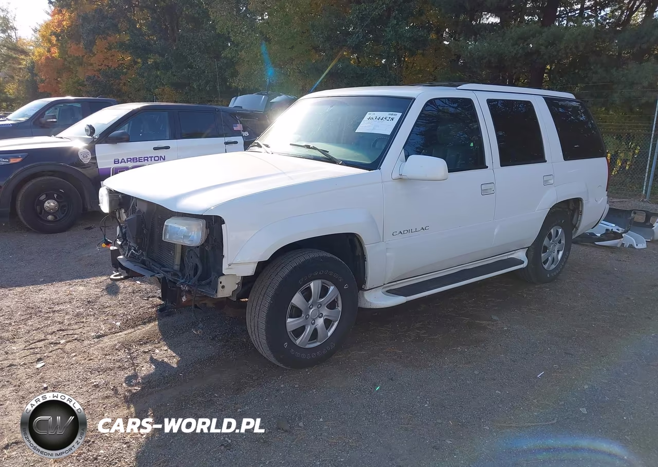 2000 Cadillac Escalade Standard VIN:1GYEK63R1YR172522 - 2