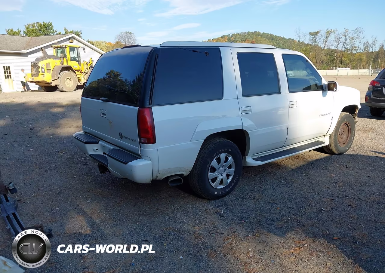 2000 Cadillac Escalade Standard VIN:1GYEK63R1YR172522 - 4