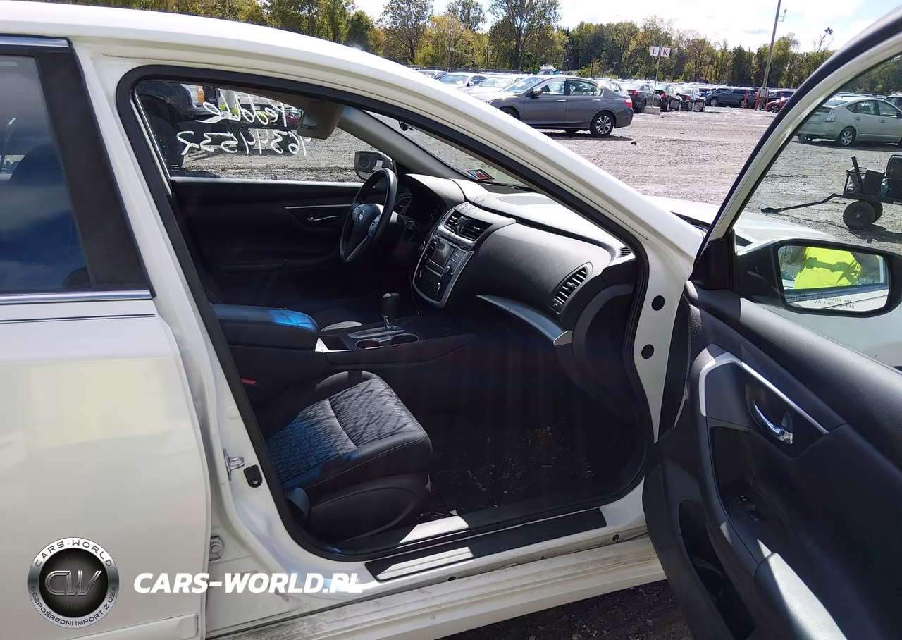 2016 Nissan Altima 2.5 S VIN:1N4AL3AP3GN364411 - 5
